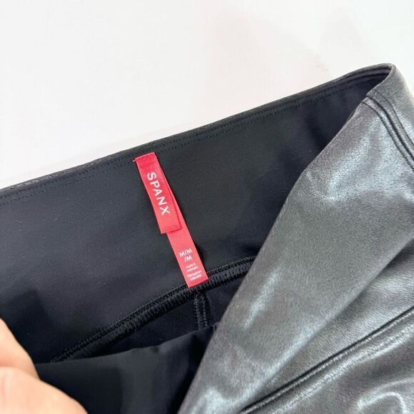 SPANX Leggings Womens Medium Faux Leather Black Full Length Compression - Picture 8 of 8